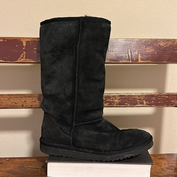 UGG Black Tall Classic Knee Boots Shearling Suede Leather Fleece Lined - Picture 5 of 15